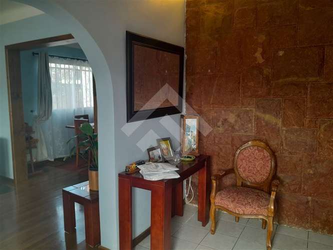 Casa en venta de 4D y 3B en sector Valencia, Quilpué - Imagen 2