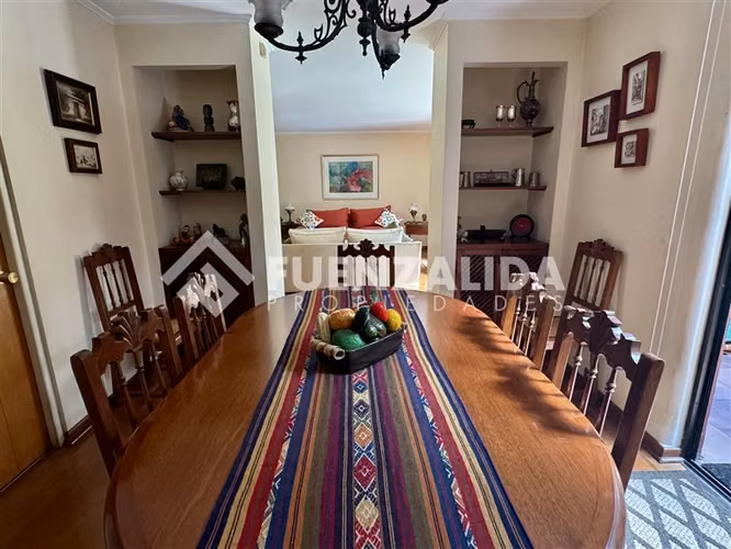 Casa en venta de 5 dorm. en Las Condes - Imagen 5