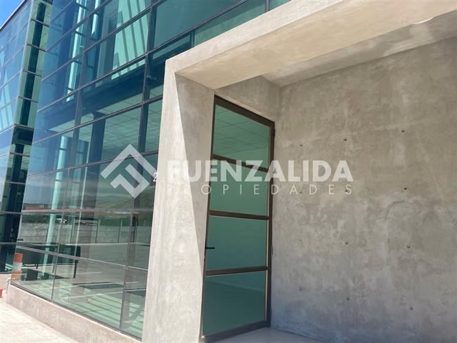 Bodega en arriendo en Colina