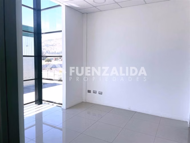 Bodega en arriendo en Colina