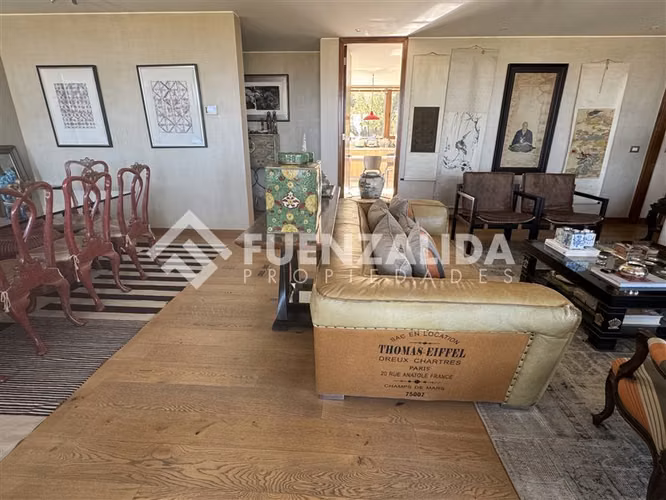 Departamento en venta de 4 dorm. en Las Condes