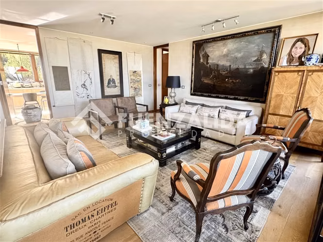 Departamento en venta de 4 dorm. en Las Condes