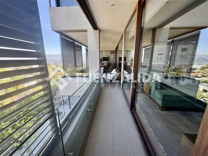 Departamento en venta de 4 dorm. en Las Condes