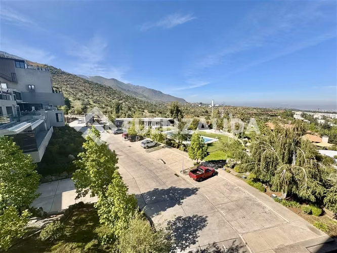 Departamento en venta de 4 dorm. en Las Condes