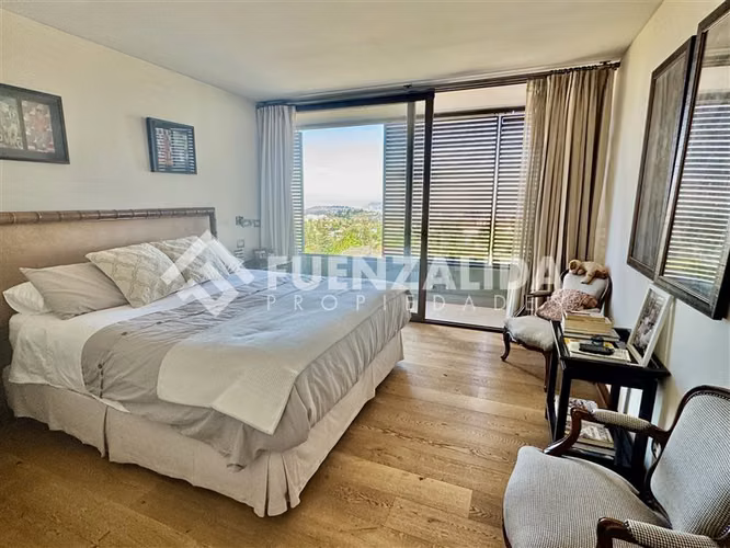 Departamento en venta de 4 dorm. en Las Condes