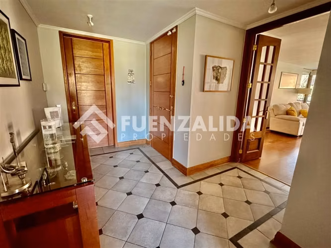 Departamento en venta de 3 dorm. en Las Condes