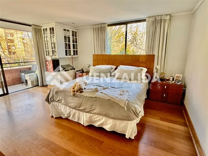 Departamento en venta de 3 dorm. en Las Condes