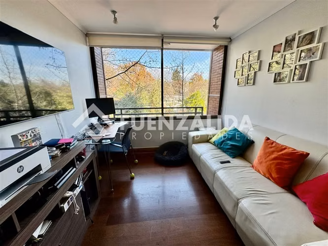 Departamento en venta de 3 dorm. en Las Condes