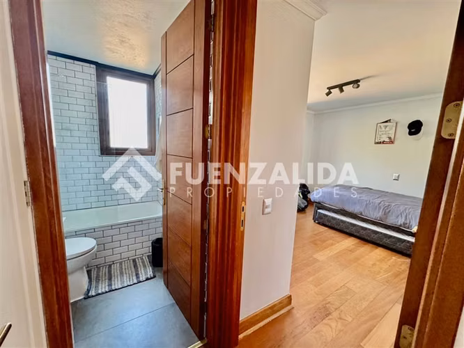 Departamento en venta de 3 dorm. en Las Condes
