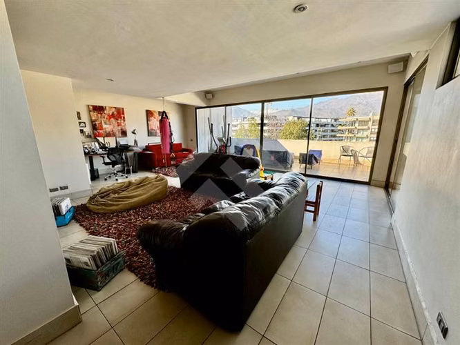 Departamento penthouse en venta de 3 dorm. en Lo Barnechea