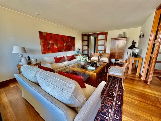 Departamento penthouse en venta de 3 dorm. en Lo Barnechea