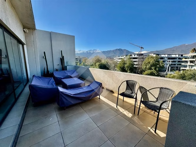 Departamento penthouse en venta de 3 dorm. en Lo Barnechea