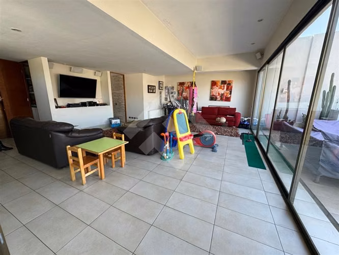 Departamento penthouse en venta de 3 dorm. en Lo Barnechea