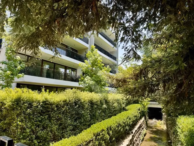 Departamento en venta de 2 dorm. en Lo Barnechea