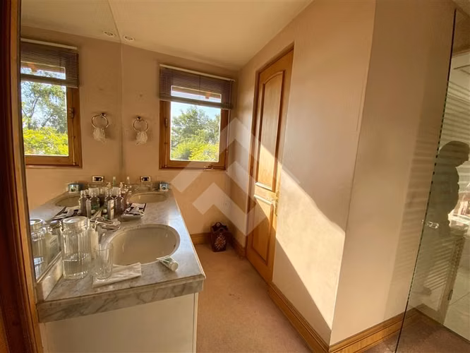 Casa en venta gran terreno, 5 dormitorios - Imagen 15