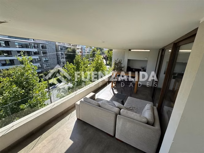 Departamento en venta de 3 dorm. en Lo Barnechea