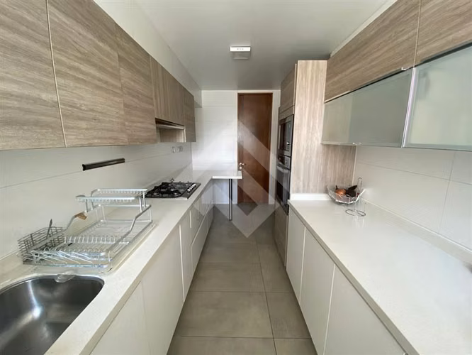 Departamento en venta de 3 dorm. en Lo Barnechea