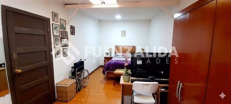 Casa en venta de 4 dorm. en Pedro Aguirre Cerda