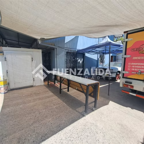 Casa en venta de 6 dorm. en La Cisterna
