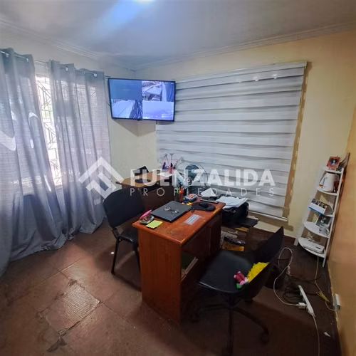 Casa en venta de 6 dorm. en La Cisterna