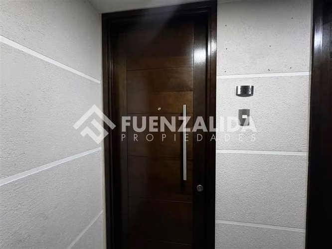 Oficina con 1 baño en venta en Estación Central