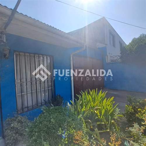 Gran terreno Casa en venta de 3 dorm. en San Miguel