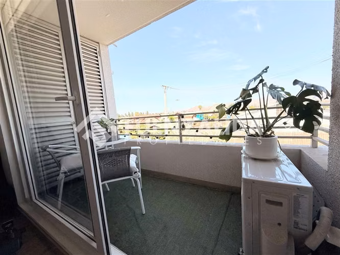 Oportunidad !!!Depto en venta de 2 dorm. Con estacionamiento - Imagen 8