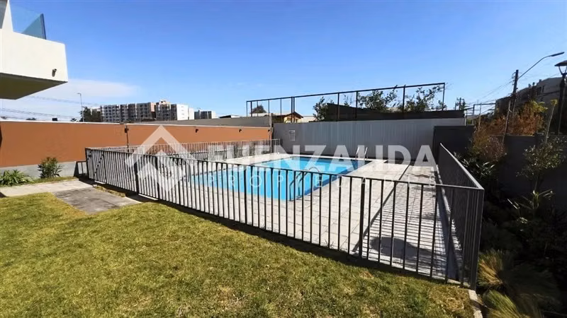 Departamento en venta de 1 dorm. en La Cisterna