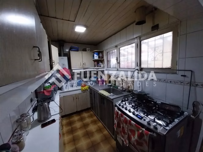 Casa en venta de 4 dorm. en La Cisterna