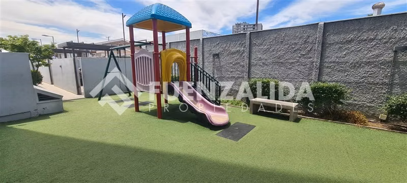 Departamento en venta de 3 dorm. en La Cisterna
