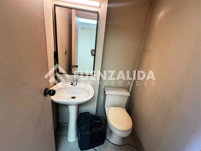 Oficina con estacionamiento en venta en San Miguel