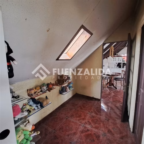 Casa con Locales comerciales en venta. en Maipú