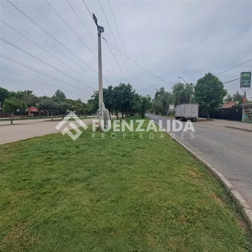 Casa con Locales comerciales en venta. en Maipú