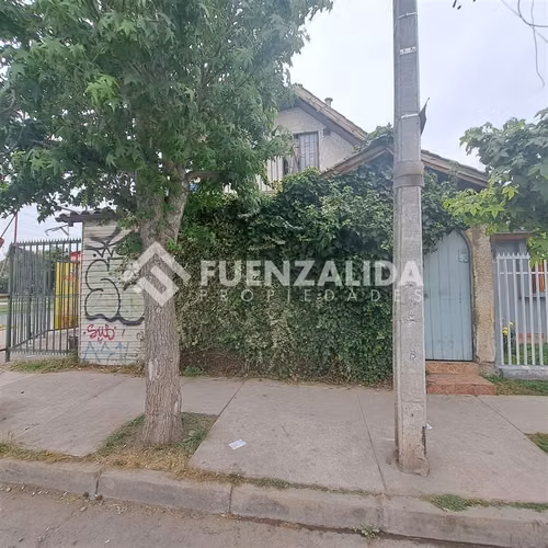 Casa con Locales comerciales en venta. en Maipú