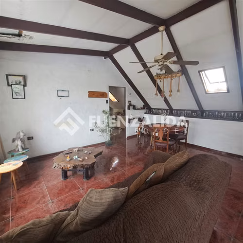 Casa con Locales comerciales en venta. en Maipú