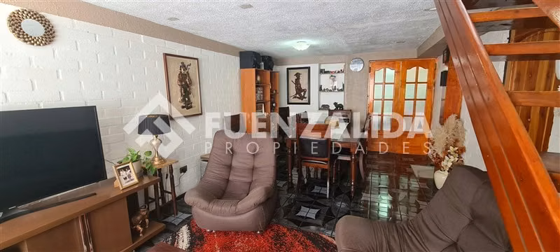 Casa en venta de 2 dorm. en San Bernardo