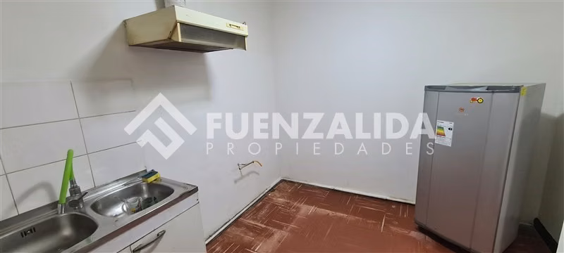 Casa en venta de 3 dorm. en La Cisterna