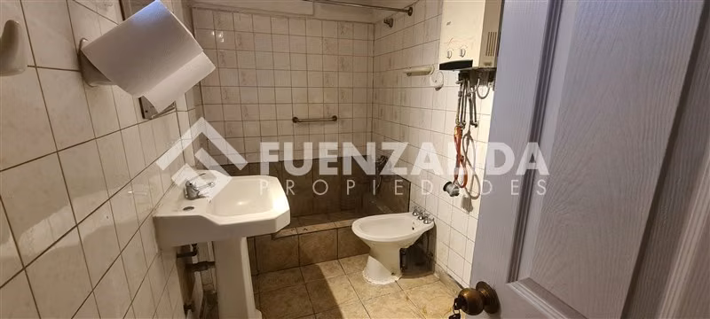 Casa en venta de 3 dorm. en La Cisterna