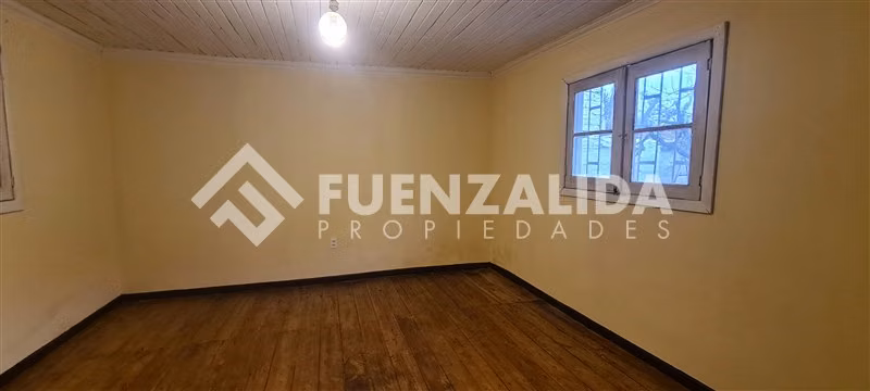 Casa en venta de 3 dorm. en La Cisterna