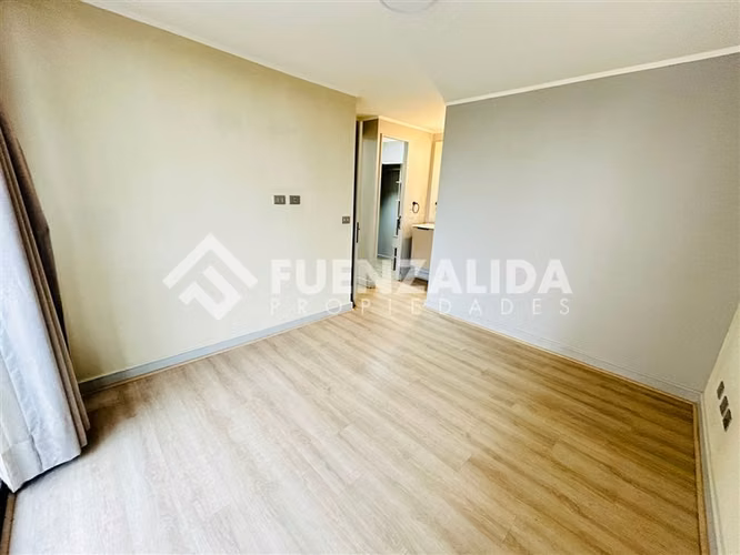 Departamento en venta de 3 dorm. en La Cisterna
