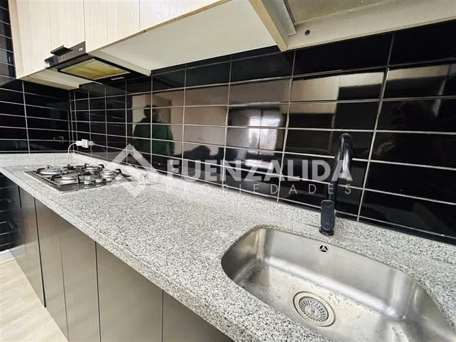 Departamento en venta de 3 dorm. en La Cisterna