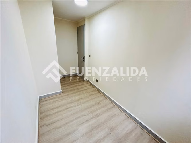 Departamento en venta de 3 dorm. en La Cisterna