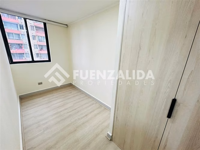 Departamento en venta de 3 dorm. en La Cisterna