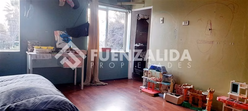 Casa en venta de 4 dorm.V. Los Pensamientos en La Granja