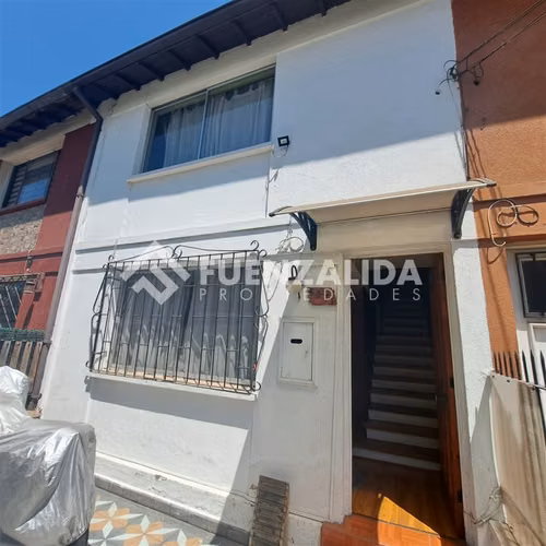 Oportunidad!!! Casa en venta de 3 dorm. en La Cisterna