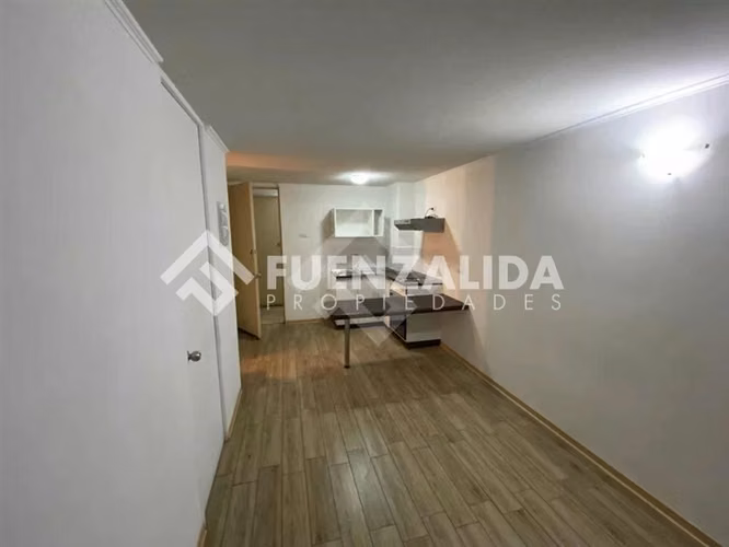 Departamento en venta de 1 dorm. en Estación Central