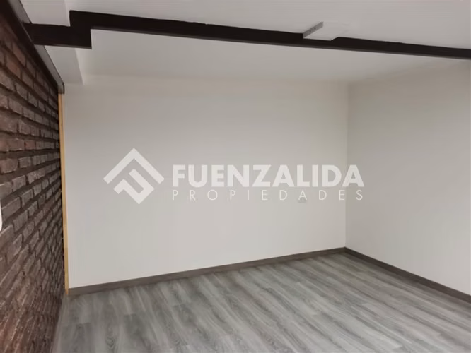 Casa en venta de 11 dorm. en Cerro Navia