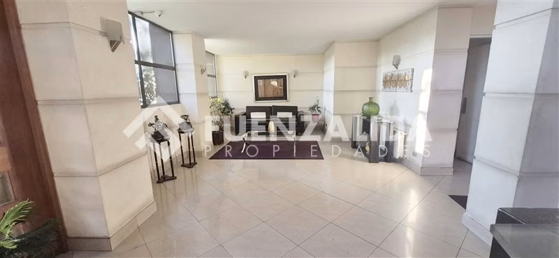 Oportunidad Departamento en venta de 2 dorm. en Santiago