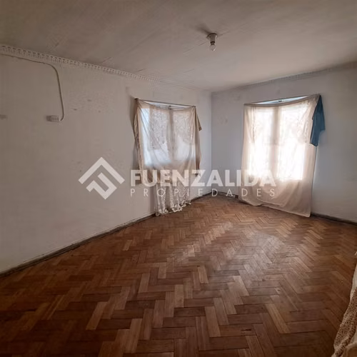 Casa en venta de 4 dorm. en Pedro Aguirre Cerda
