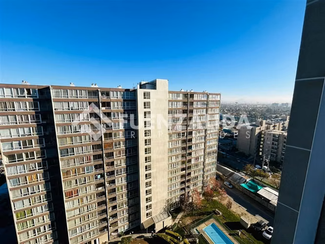 Departamento en venta de 3 dorm. en La Cisterna